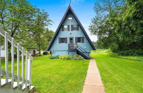 Shawano Cottage | Waterside A-Frame Retreat on Shawano Lake Channel.