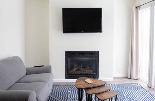 Penetanguishene House | Welcome to Comfy at the Fox!