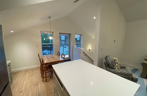 Hollyburn Apartment | Welcome to Your West Vancouver Retreat!