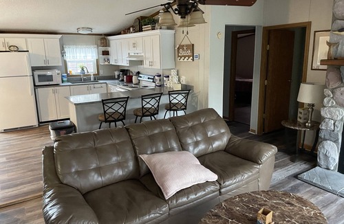 Put-in-Bay House | Well maintained house in Island Club just minutes from downtown PIB!