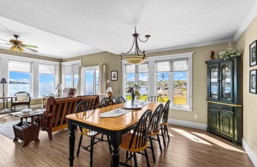 Cavendish House | Westward Oceanfront Sunsets over Trinity Bay