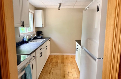 Frontenac Cottage | Whispering Shores Cottage