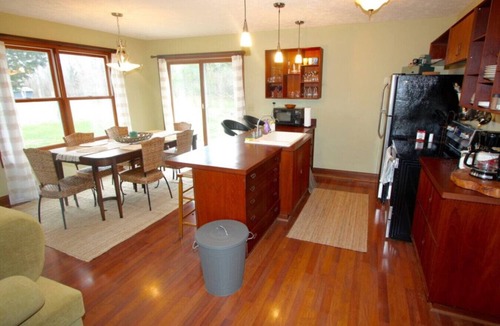 Kelleys Island House | Whitetail Retreat - 3Bedrooms/2Bathrooms