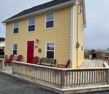 Twillingate House | Wild Cove Retreat