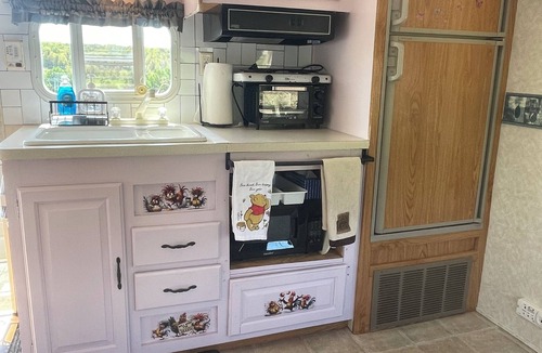 Farmersville Station House | Wildflower Wagon Farm Stay