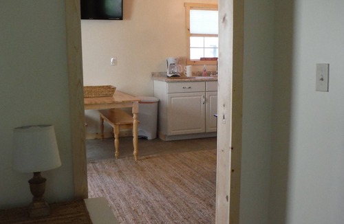 Geneva-on-the-Lake Cottage | You can see the "Famous GOTL Strip" from our front Yard!