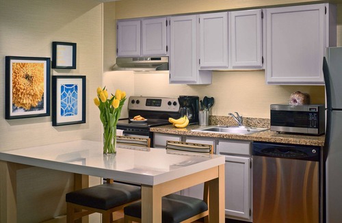 Westlake Hotel | Your Home Away From Home! Free Parking, Minutes to Walker Road Park