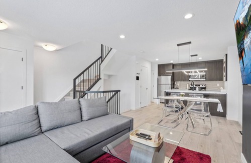 North Central Edmonton House | Your Own Modern House in the Heart of Edmonton