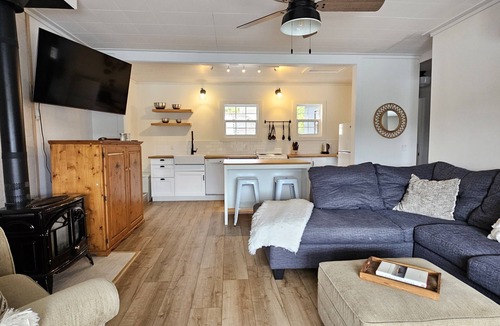 Tobermory Cottage | Your own Private Sand Beach Waterfront Grotto Flowerpot Fathom Hiking Tobermory