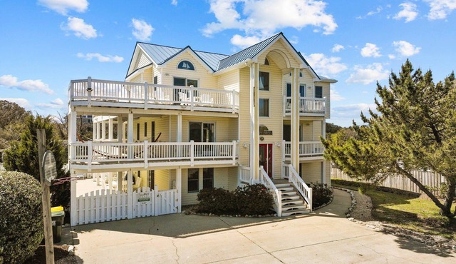1427 - Infinity Shores - Oceanside Corolla | Pool, Hot Tub & Volleyball