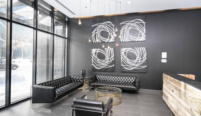 (1705)Downtown Glasshouse Impressive 1BR 1 BATH+ Fast WiFi(311)