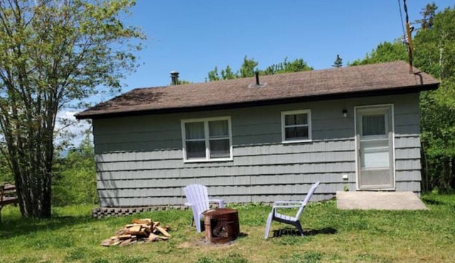 2 BDR cabin on the Bras d'or lake. 420 Friendly (3 of 5)
