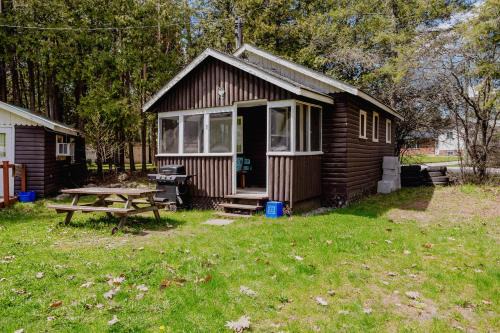 2-Bedroom Cottage #1 - Ambleside