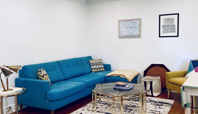 2-Bedroom Suite in the Heart of Downtown
