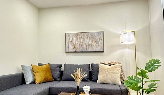 2 Bedrooms Palmerston Downtown