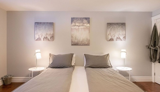 2 King Beds, Ski Martock, OnTree, Wineries, Hot Tub