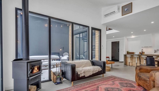 265 Libellules NEW · Romantic Getaway Cottage with Hot Tub