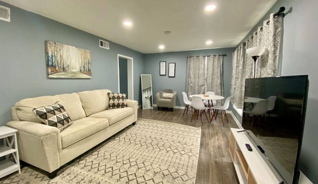 281 overlook · Comfy Cottage By The Lake