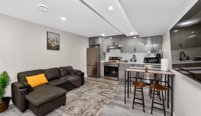 2BR Suite Near YYC Airport & Downtown - 4326 – DN