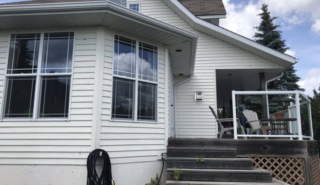 3 bedroom home near Kenora