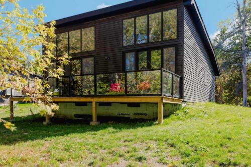 3-bedroom Lakefront Villa #9