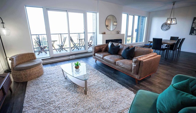 310 | Luxury Condo The Serenity | View and Pool