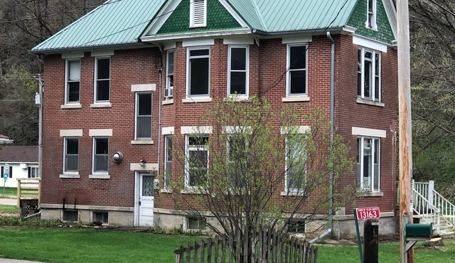 5 bedroom - Parsonage of Glen Haven