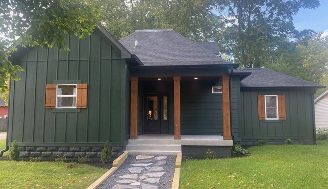 5-bedroom relaxing vacation home just 12 minutes to Grand Park and Six Pence