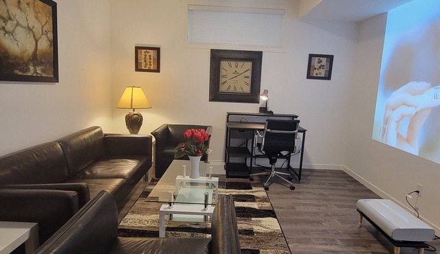 A brand new, cozy 1-BR suite