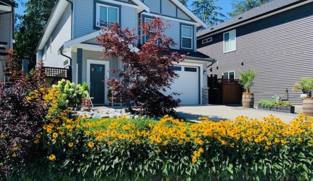 A Cozy Family get away suite in South Nanaimo