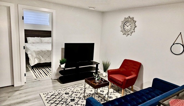 A cozy fully furnished 2Bedroom apartments, just 12 mins away from WEM