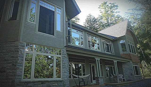 A Mix of Privacy, Pristine Views and Elegant Sophistication