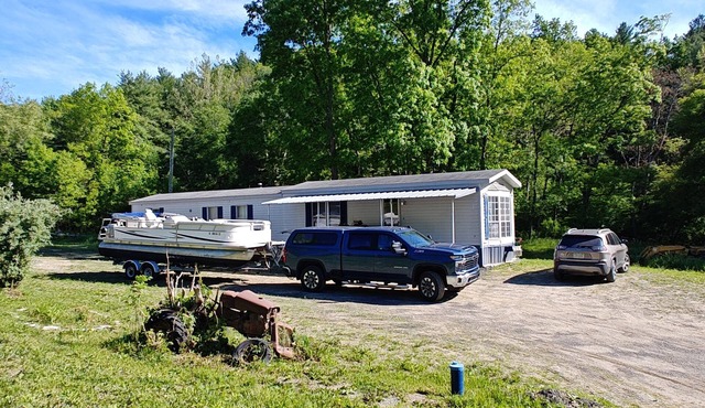 A One‑of‑a‑Kind 2‑Bedroom Stay Filled with Character, Comfort & Nature