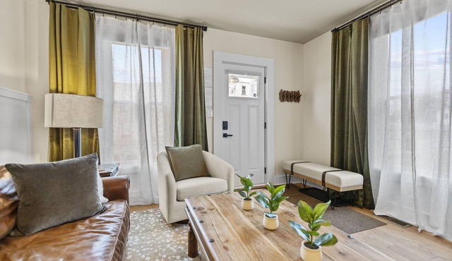 Abode 81 in Newark