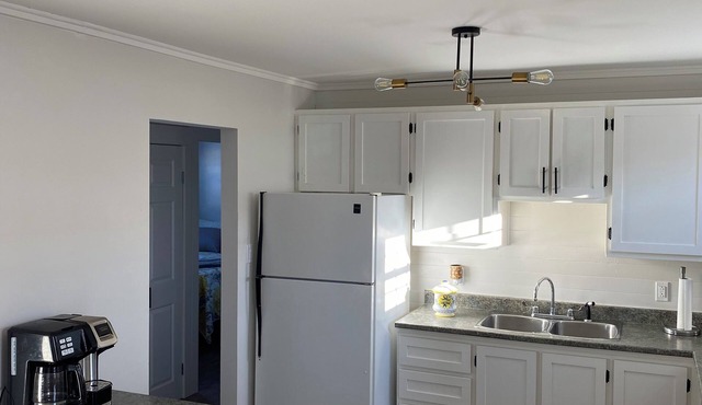 Air Conditioned 2 Bedroom 2 Bathroom Pet Friendly House