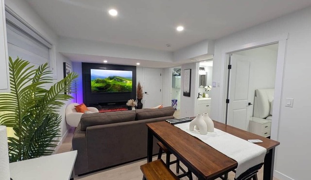 An Exquisite One-Bedroom Guest Suite.