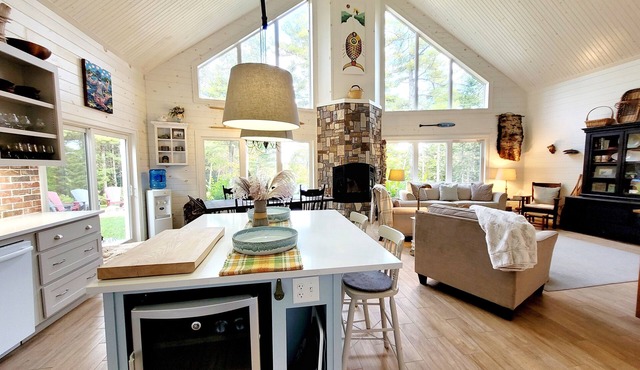 Annapolis Valley Lakefront Vacation Home with Outdoor Pizza Oven