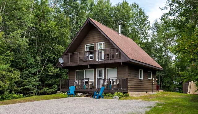 Arrowhead * Sauna * BBQ * Fire Pit * Hot Tub