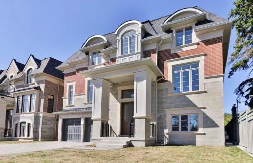 B-Queen bedroom near Yonge-Finch - Willowdale Grand Residence