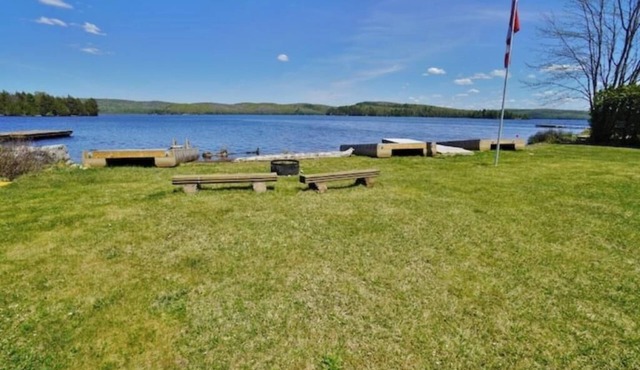 Baptiste Lakehouse - A Lakefront Paradise!