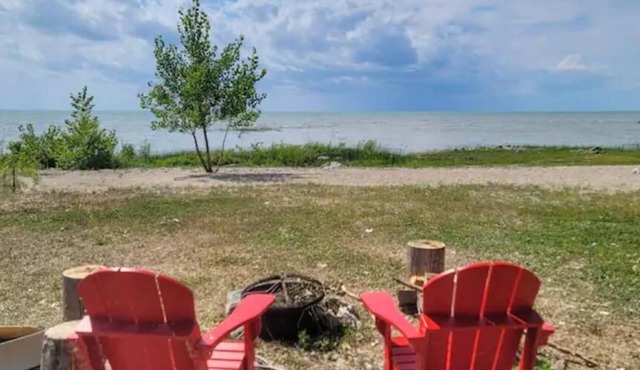 Beach View Coastal Theme Cottage