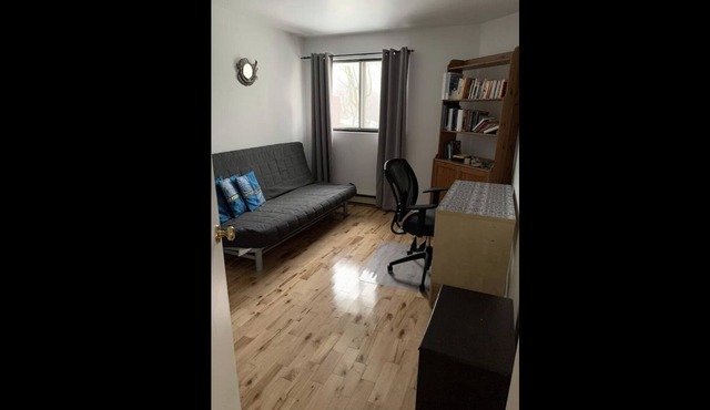 Beautiful condo in St Bruno