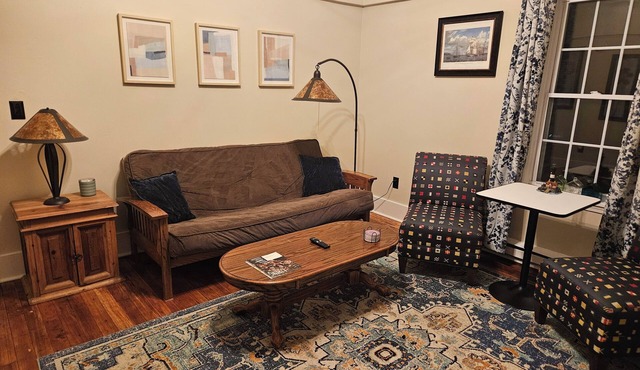 Beautiful 2 bedroom first floor apartment in downtown Sandusky