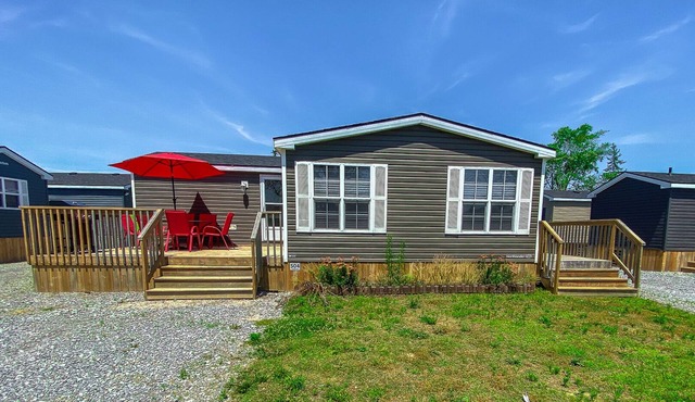 Beautiful Cottage (504) in Vineyards of Niagara on the lake