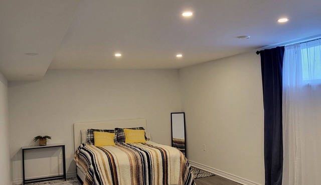 Beautiful home in a perfect location between Ottawa and Montreal