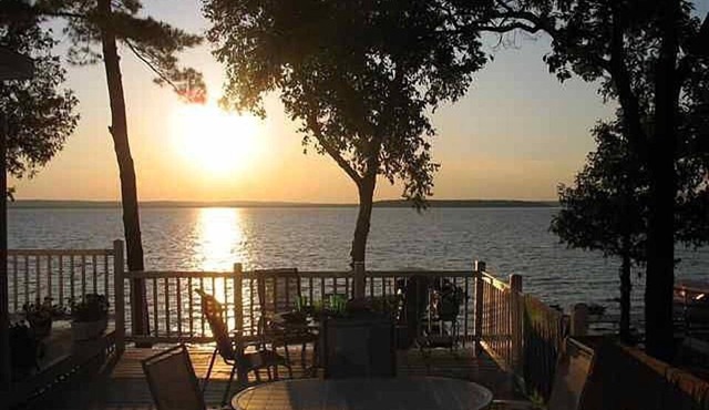 Beautiful Lake House On Burt Lake: Amazing Views and Well Furnished