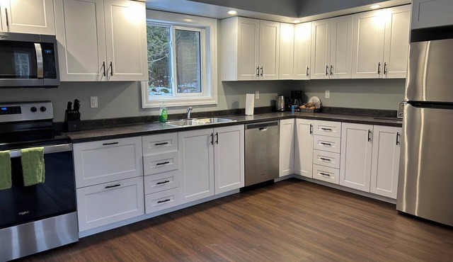 Beautiful private 3 bedroom cottage located in Tobermory.