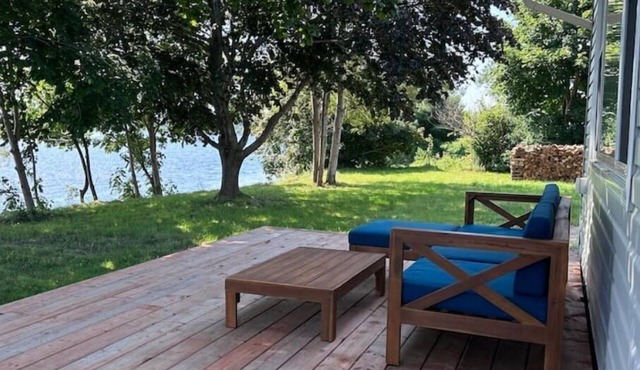Beautiful Waterfront House on Annapolis River; 5 mins from Bridgetown!