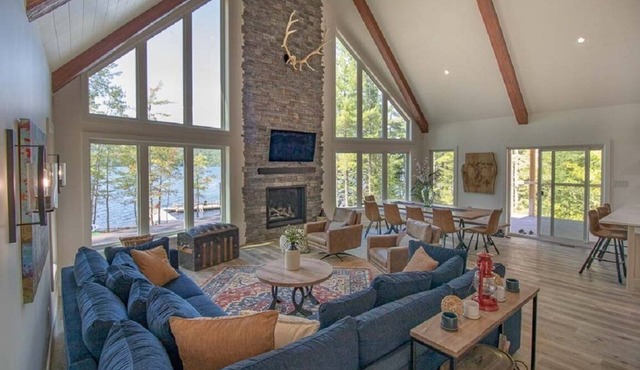 Bells' Dream Lakehouse on Bark Lake