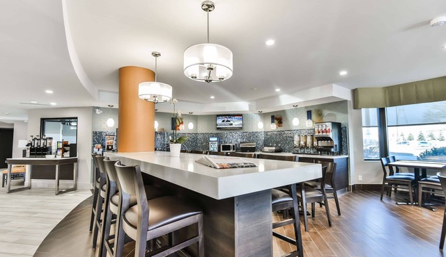 Best Western Plus Cambridge Hotel